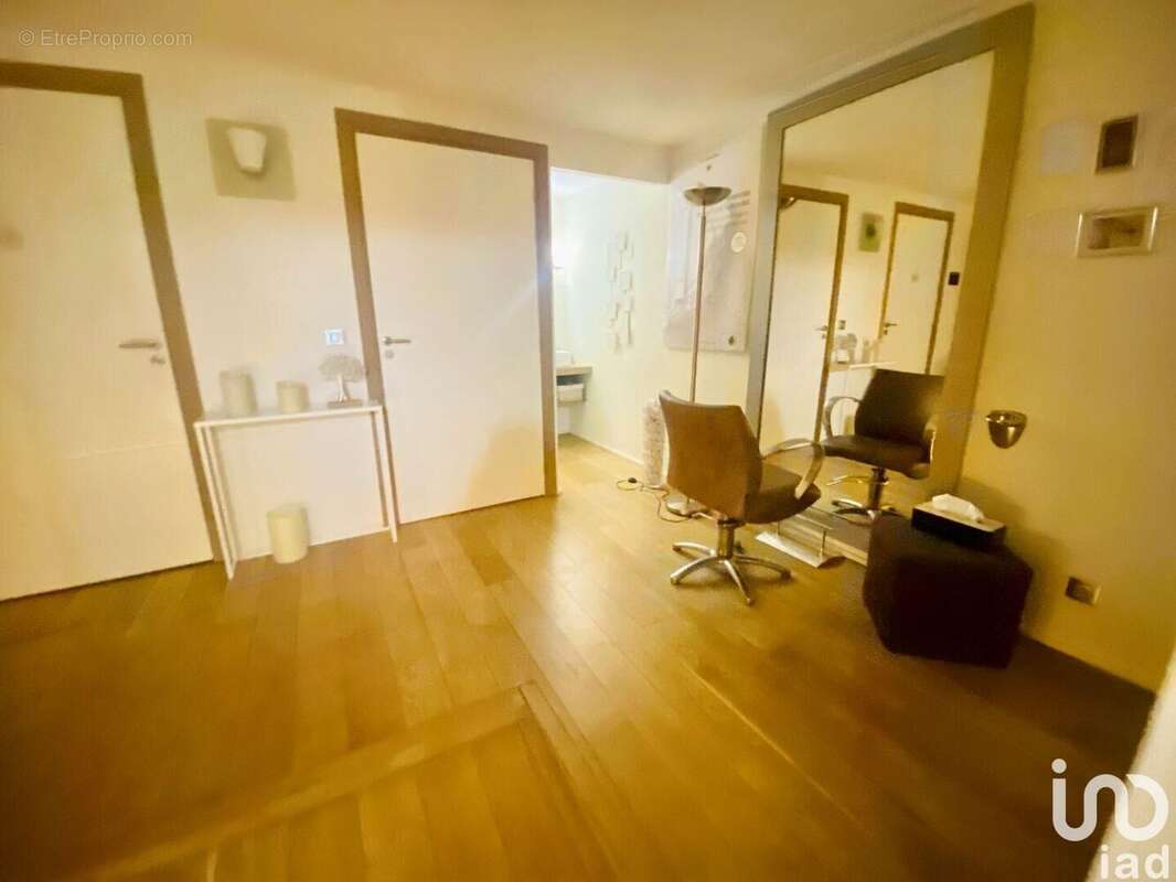 Photo 9 - Commerce à ANTIBES