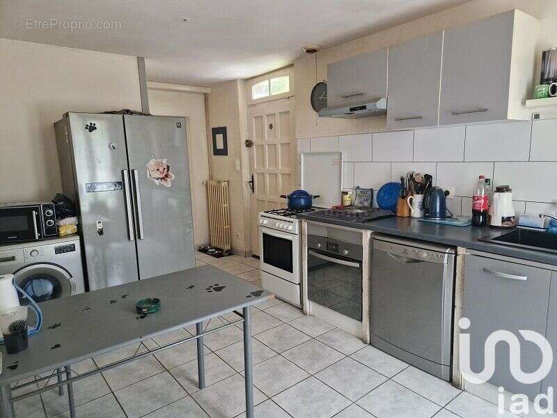 Photo 2 - Maison à LAROCHE-SAINT-CYDROINE