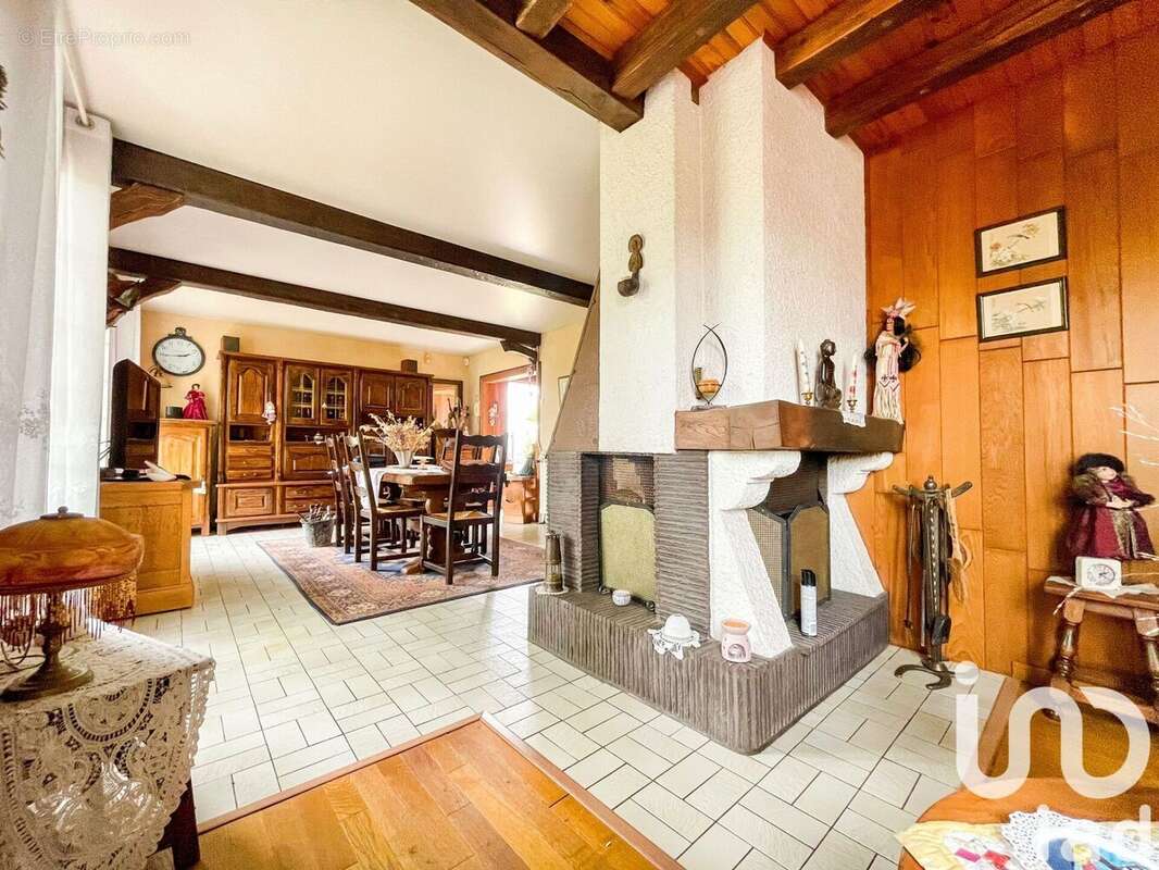 Photo 2 - Maison à MAROLLES-SUR-SEINE