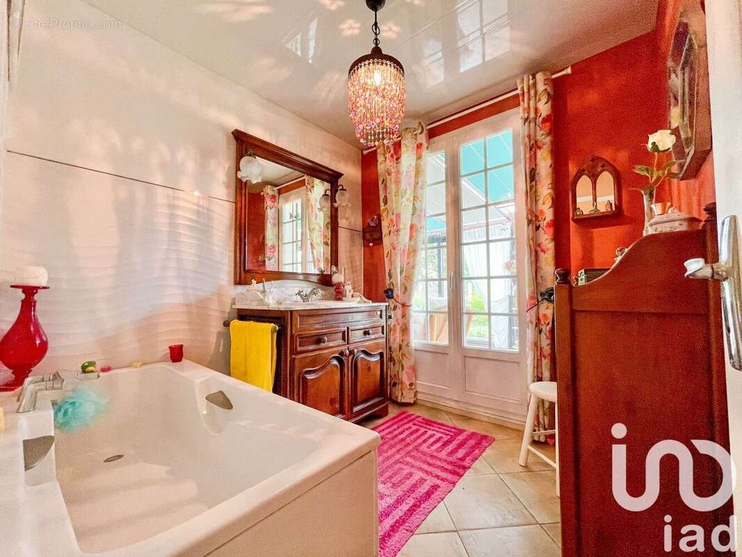 Photo 5 - Maison à MAROLLES-SUR-SEINE