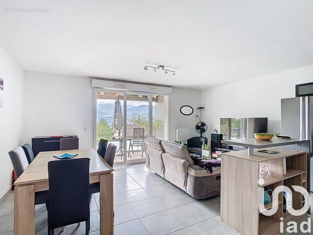 Photo 1 - Appartement à SAINT-ISMIER