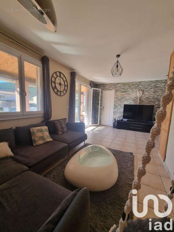 Photo 5 - Maison à CUERS