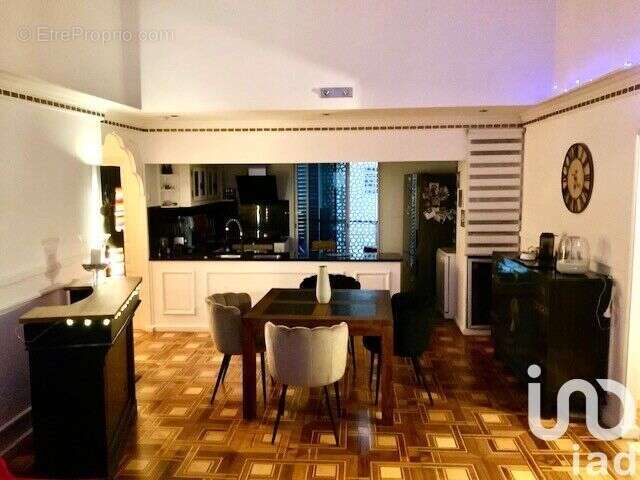 Photo 8 - Appartement à SAINT-DENIS