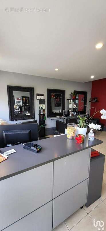 Photo 2 - Commerce à VELIZY-VILLACOUBLAY