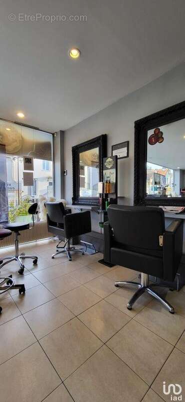 Photo 5 - Commerce à VELIZY-VILLACOUBLAY