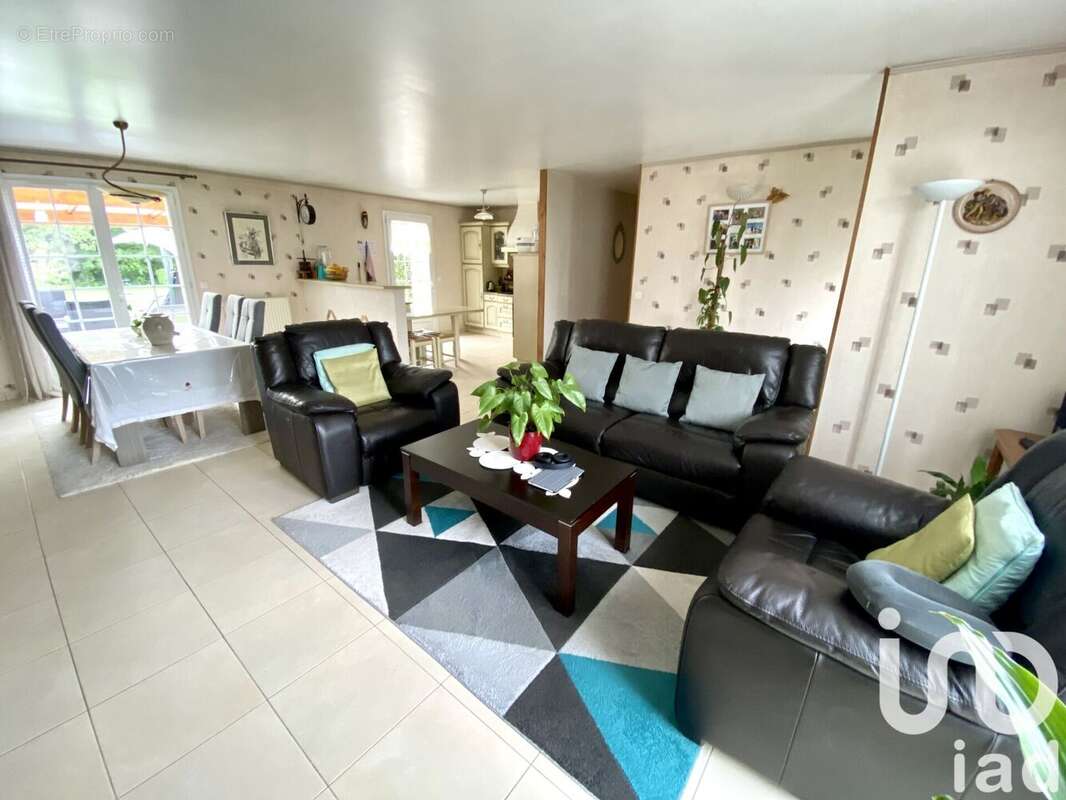 Photo 8 - Maison à PRESSIGNY-LES-PINS