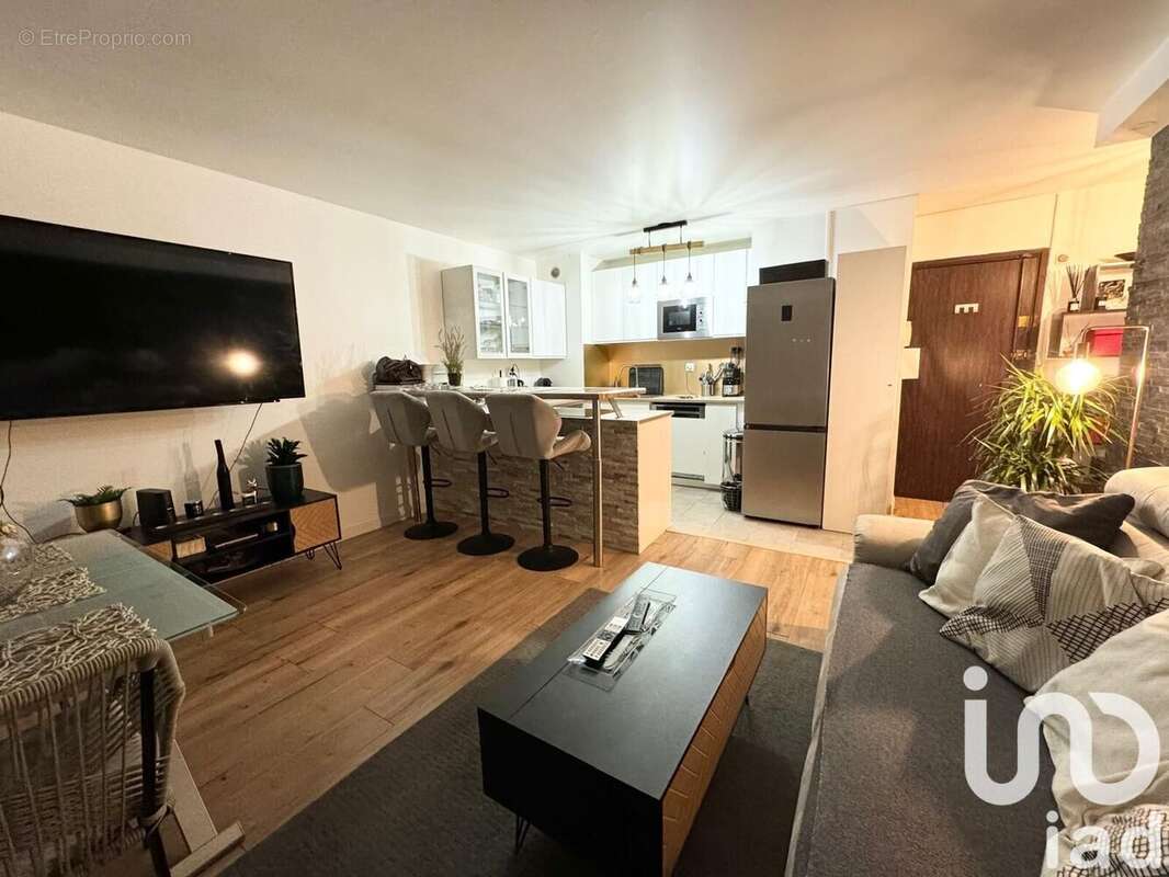 Photo 2 - Appartement à PARIS-19E