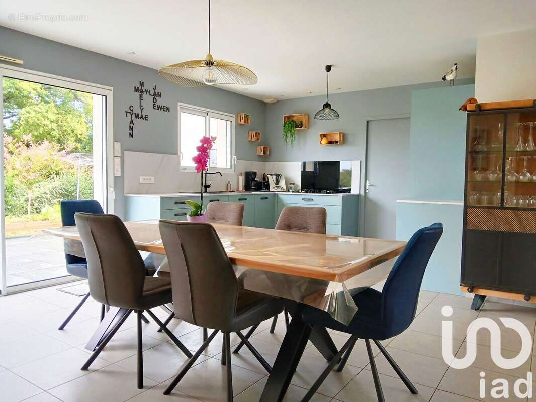 Photo 2 - Maison à MAZIERES-EN-MAUGES