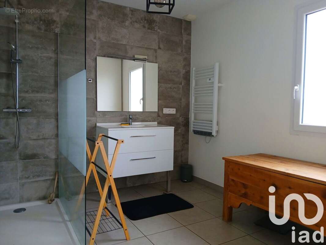 Photo 8 - Maison à MAZIERES-EN-MAUGES