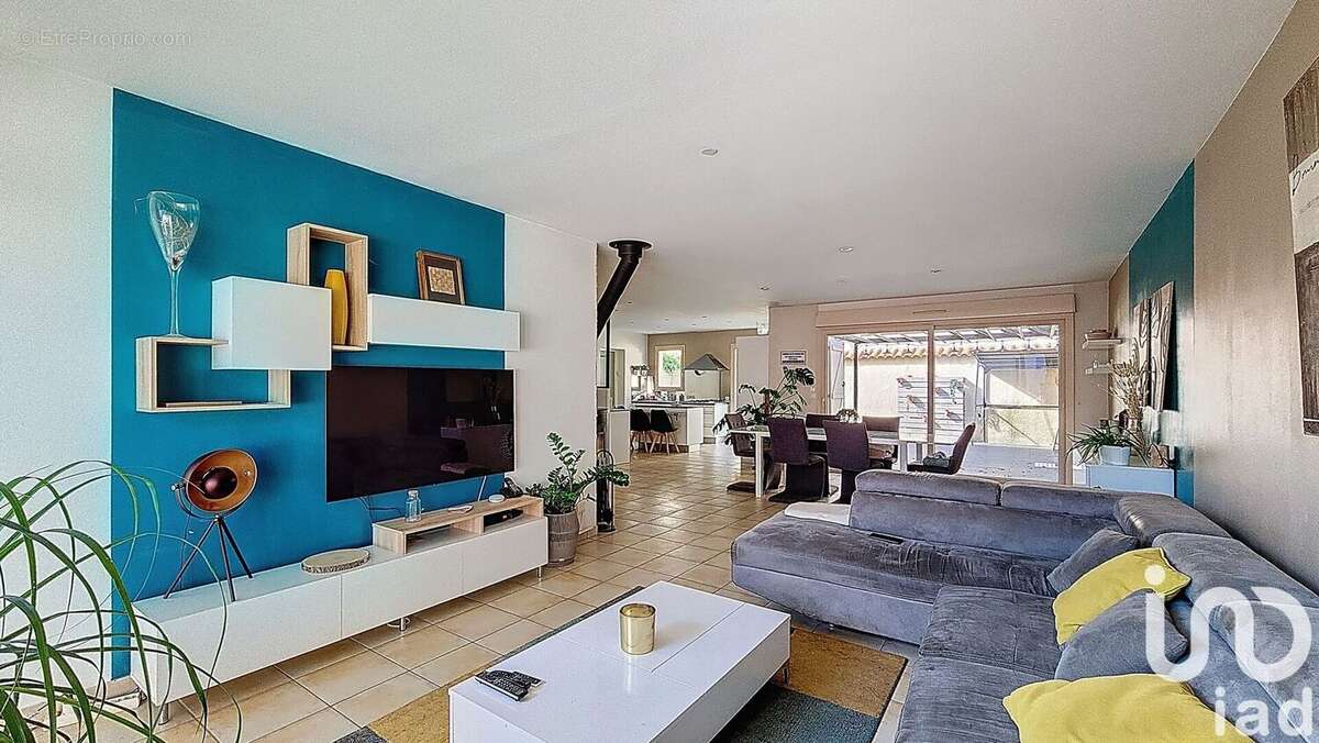 Photo 2 - Maison à MILLERY