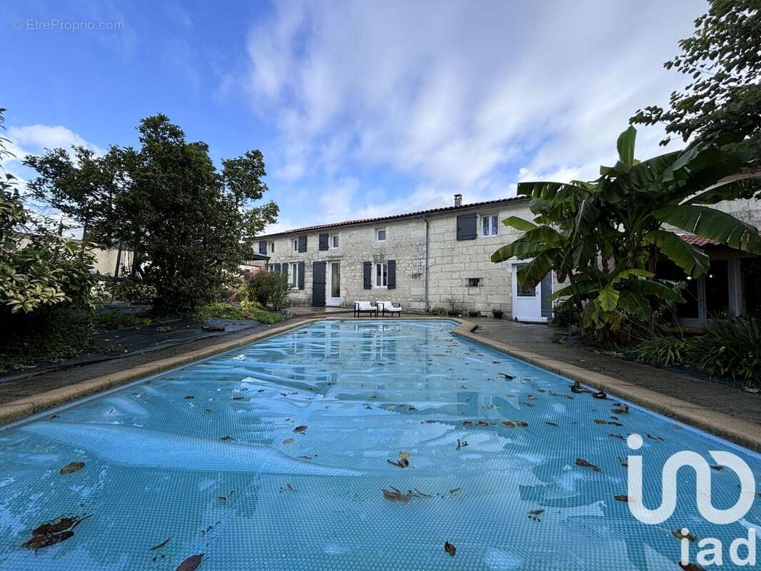 Photo 2 - Maison à SAINTES