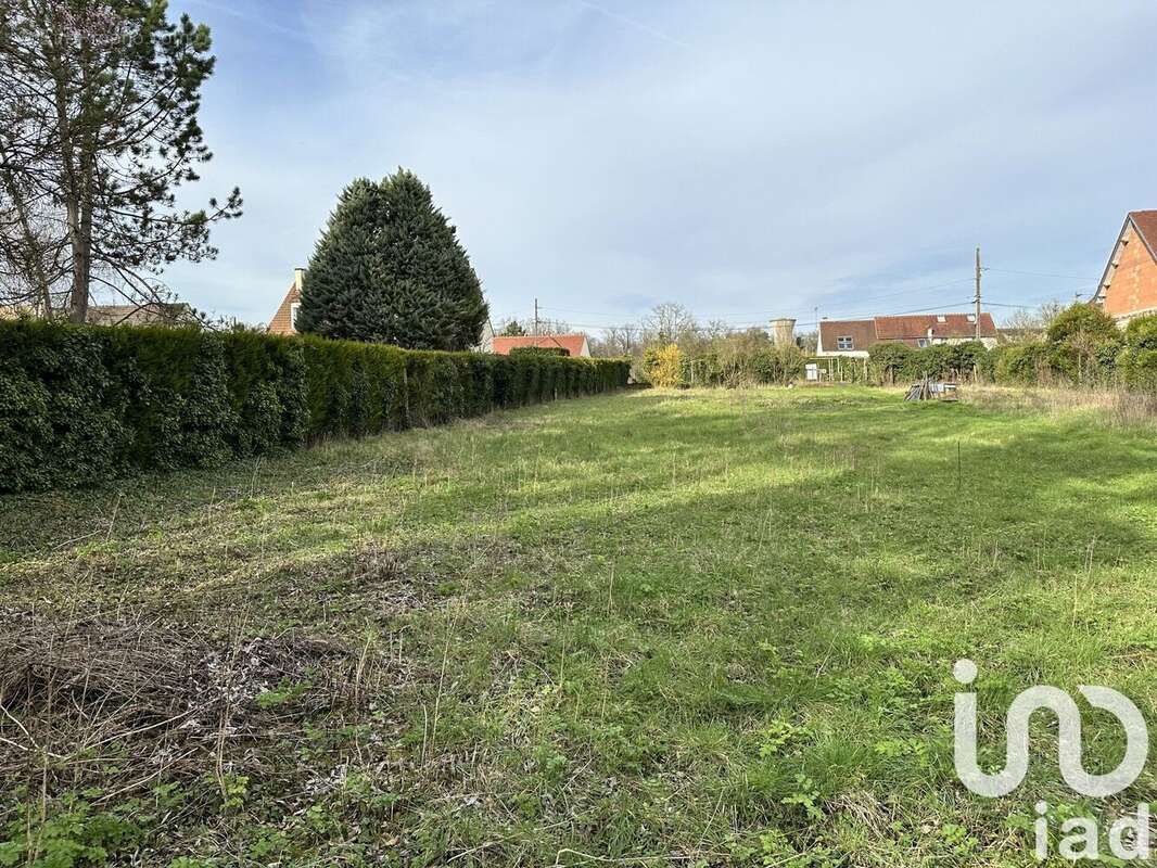 Photo 2 - Terrain à THIERS-SUR-THEVE