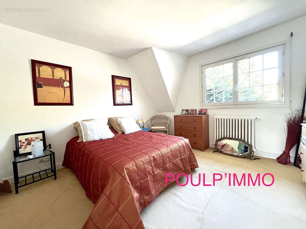 Maison à LA CELLE-SAINT-CLOUD