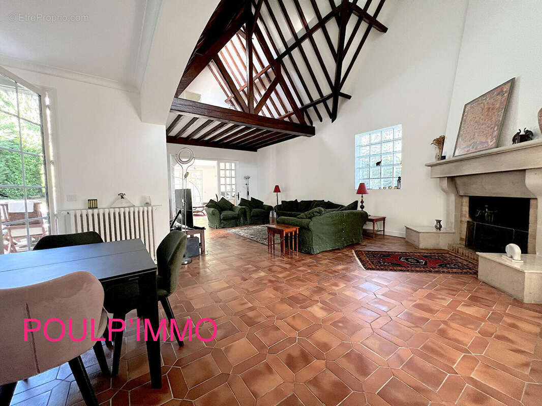 Maison à LA CELLE-SAINT-CLOUD