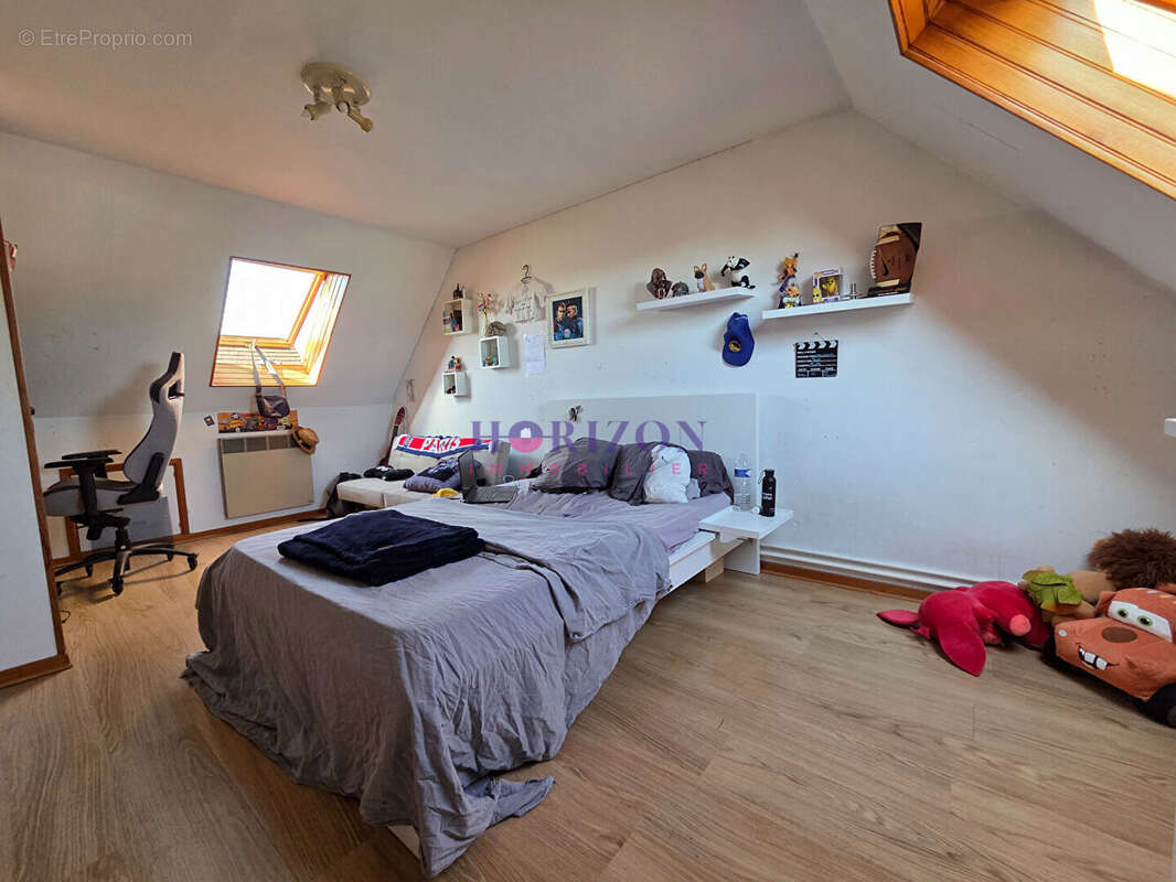 Maison à LA CHAPELLE-EN-SERVAL