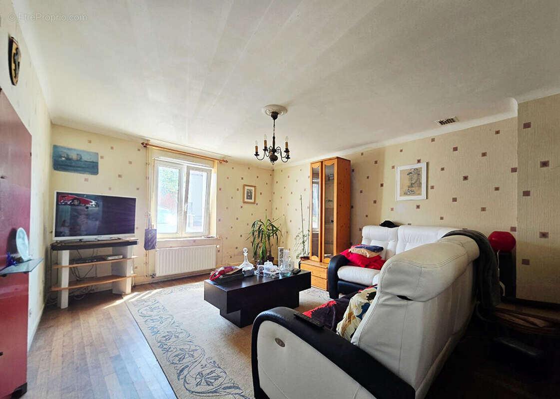 Maison à PETTONVILLE