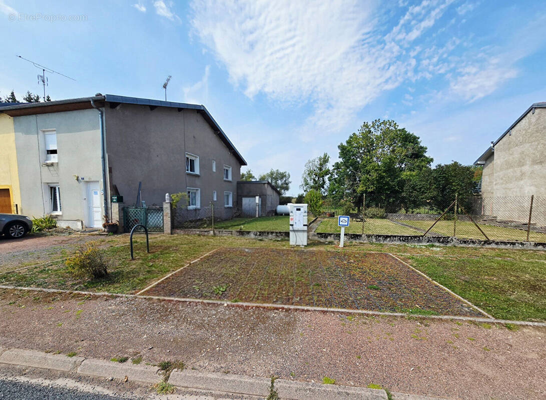 Maison à PETTONVILLE