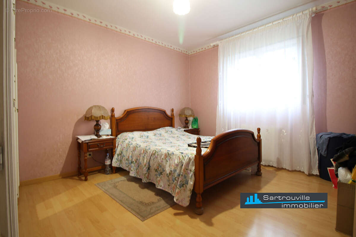 Maison à SARTROUVILLE