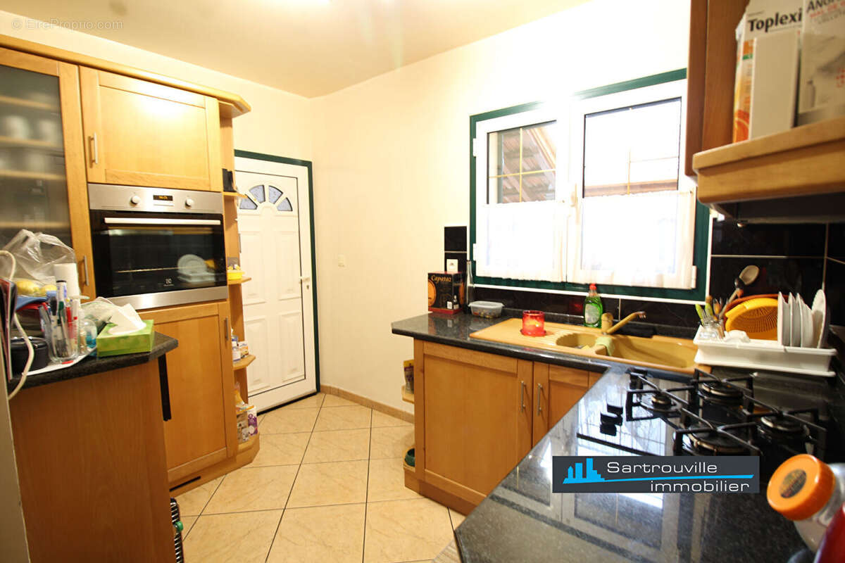 Maison à SARTROUVILLE
