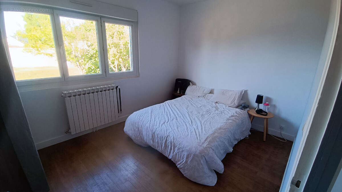 Maison à VARENNES-VAUZELLES