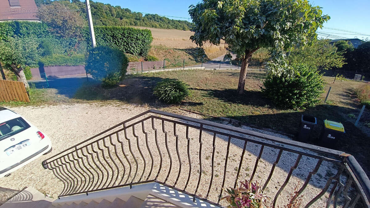 Maison à VARENNES-VAUZELLES