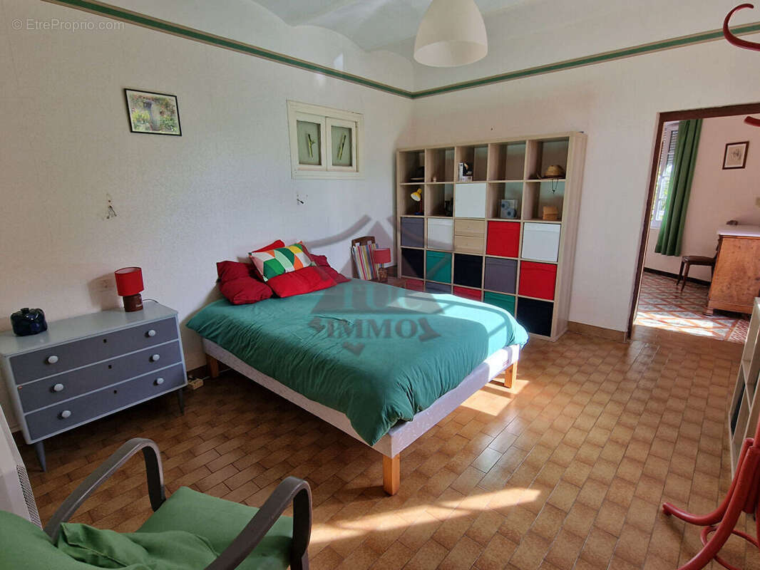 Maison à ALLEGRE-LES-FUMADES