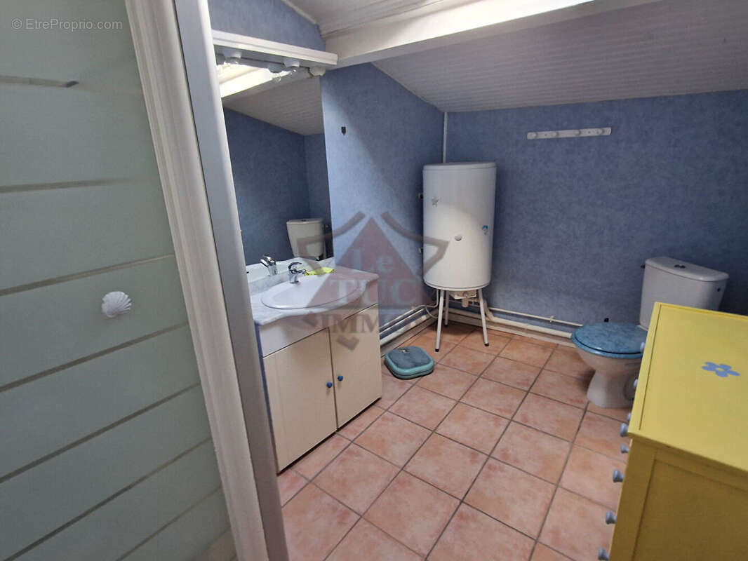 Maison à ALLEGRE-LES-FUMADES