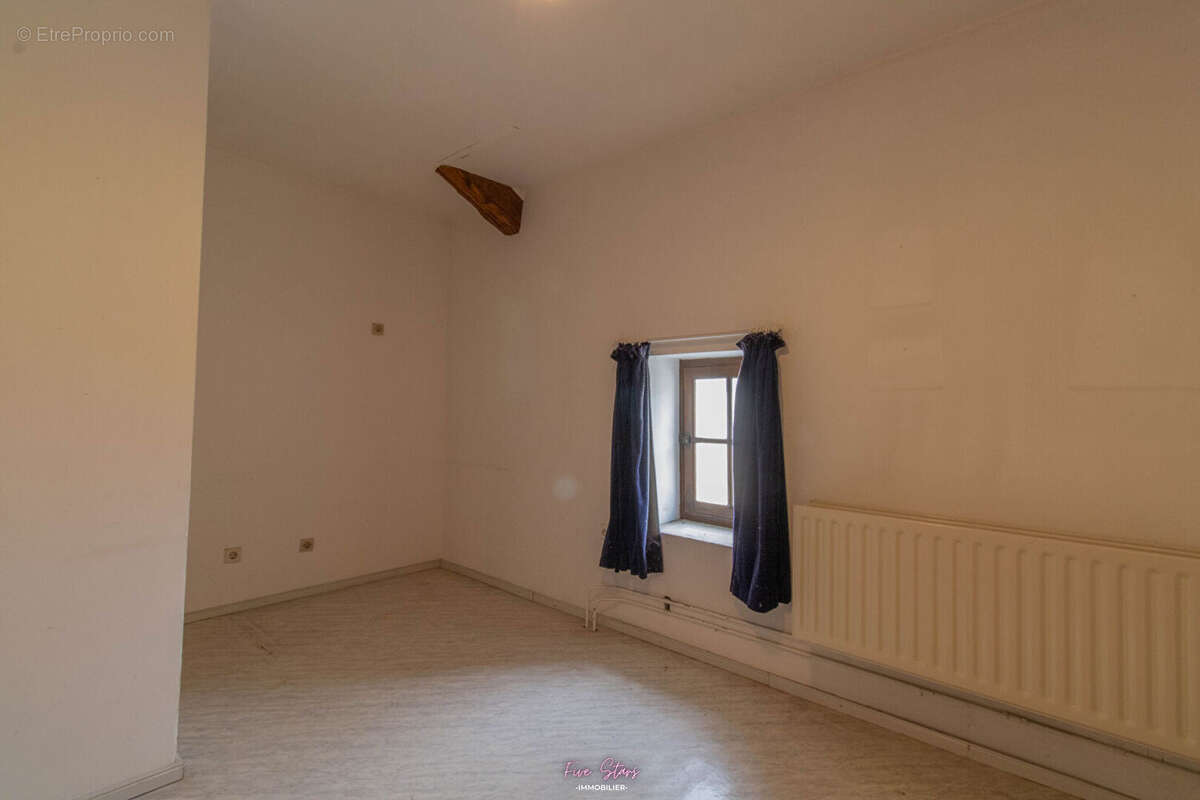 Maison à BUXIERES-SOUS-LES-COTES