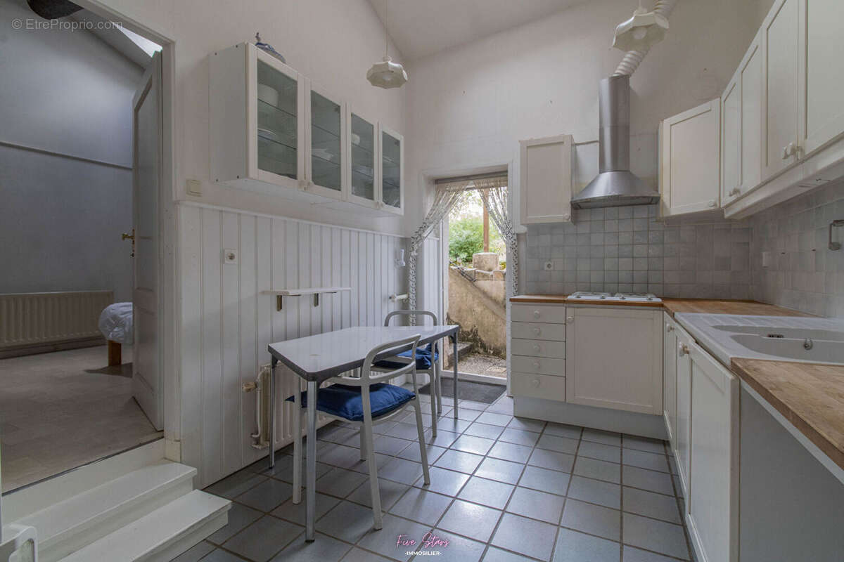 Maison à BUXIERES-SOUS-LES-COTES