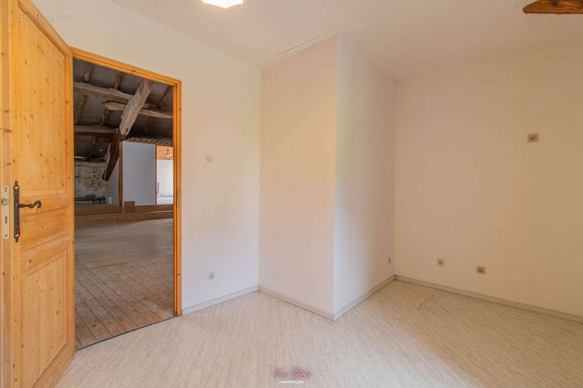 Maison à BUXIERES-SOUS-LES-COTES