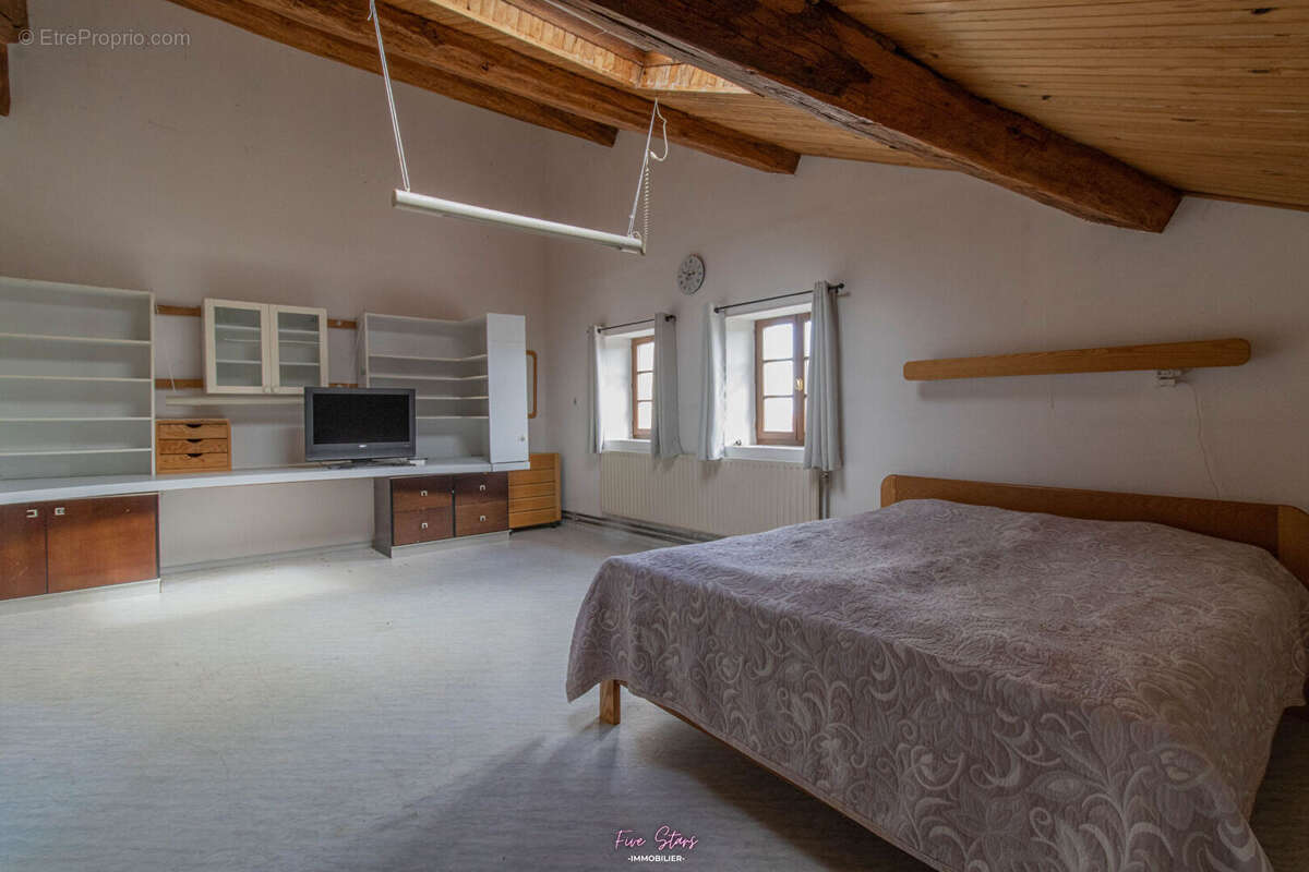 Maison à BUXIERES-SOUS-LES-COTES