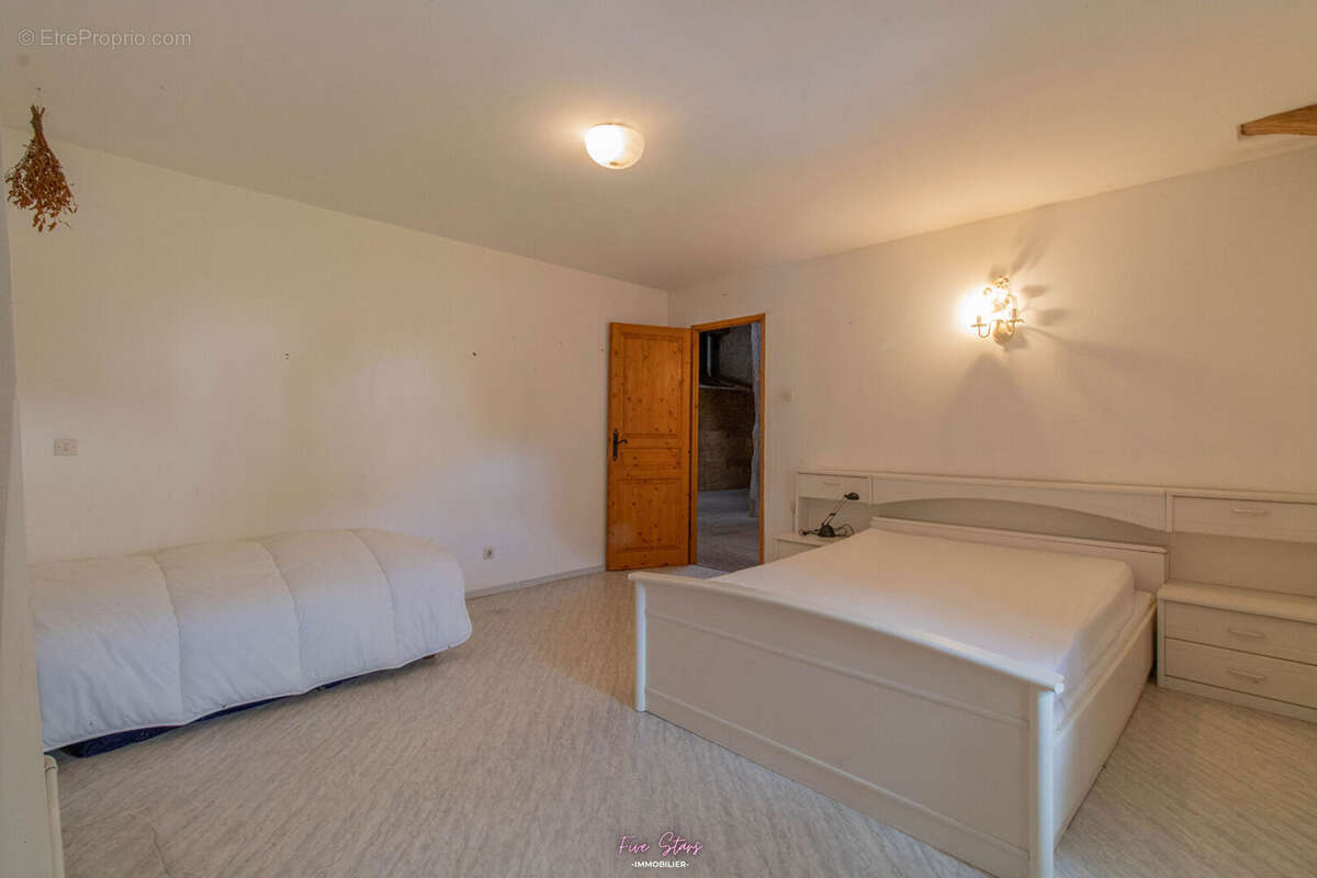 Maison à BUXIERES-SOUS-LES-COTES