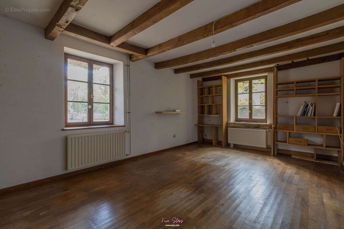 Maison à BUXIERES-SOUS-LES-COTES