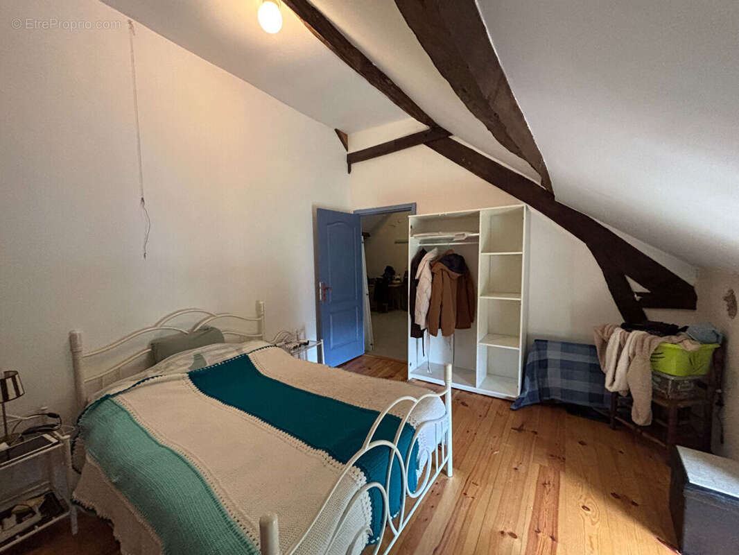 Maison à SAINT-ELOY-LES-MINES