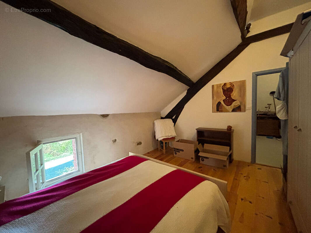 Maison à SAINT-ELOY-LES-MINES