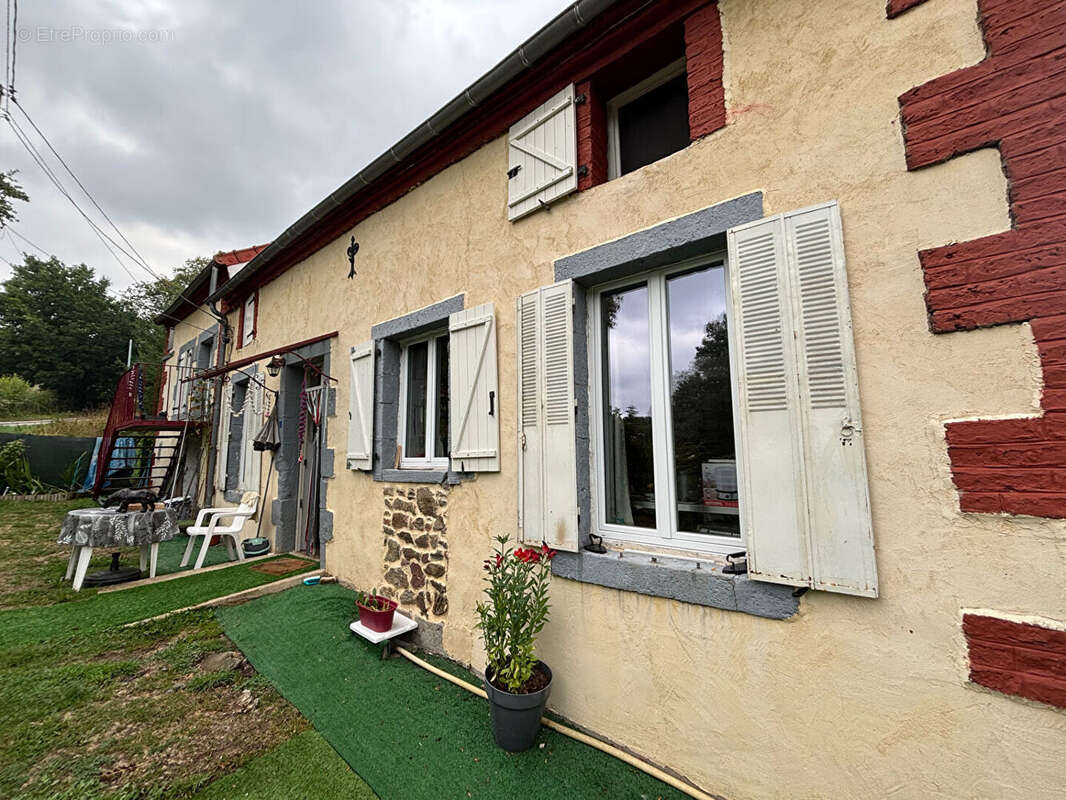 Maison à SAINT-ELOY-LES-MINES