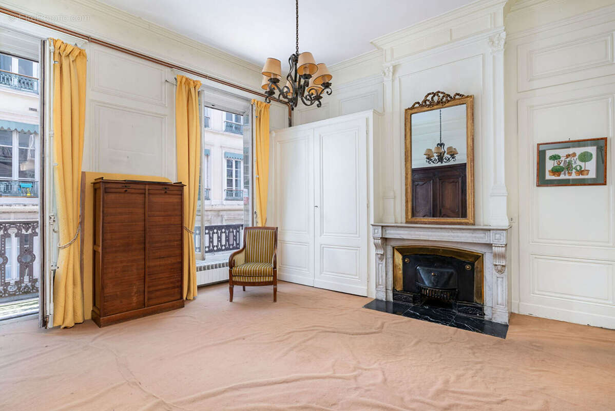 Appartement à LYON-1E