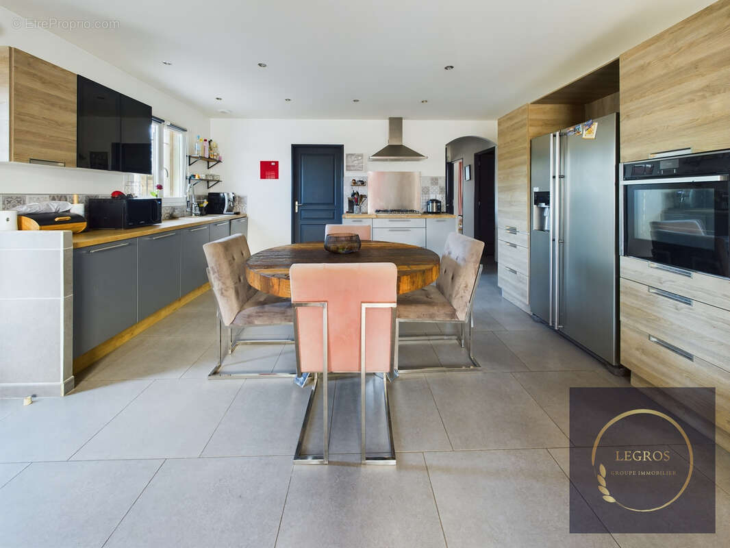 Maison à CHATEAURENARD