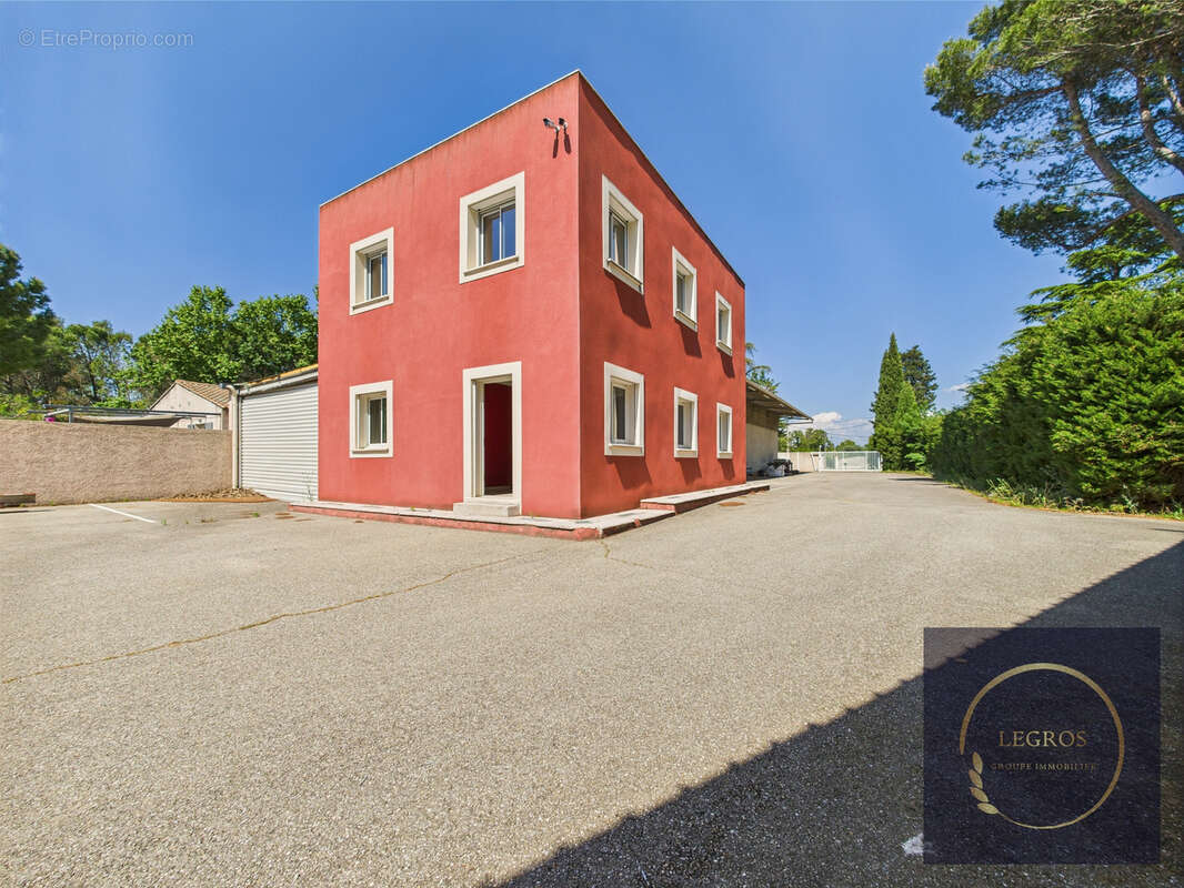 Commerce à CHATEAURENARD