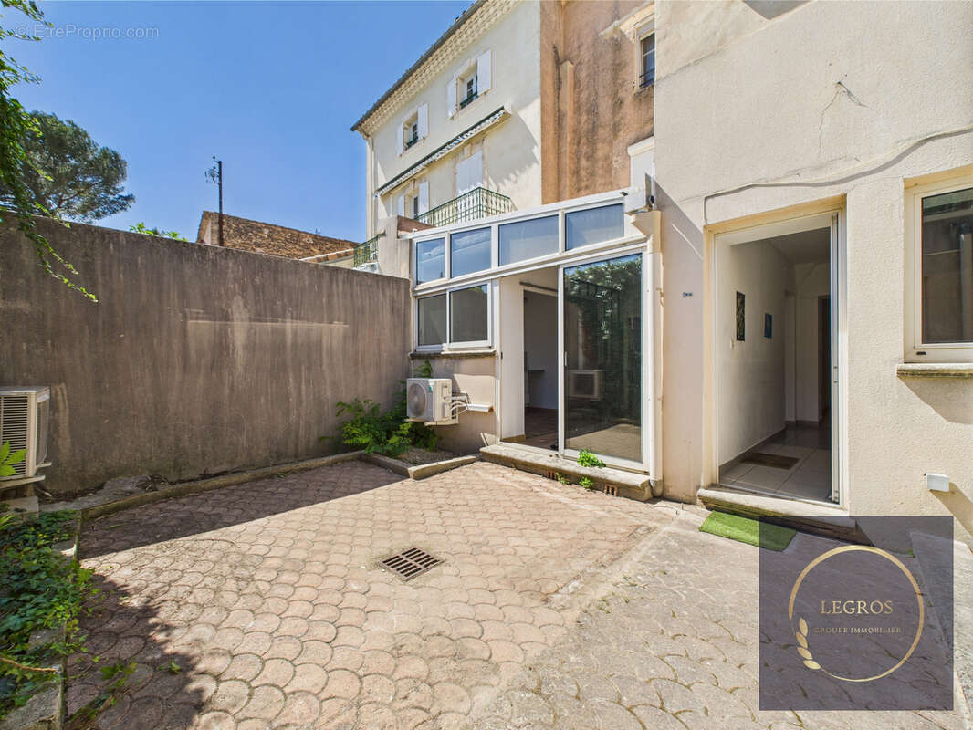 Commerce à CARPENTRAS