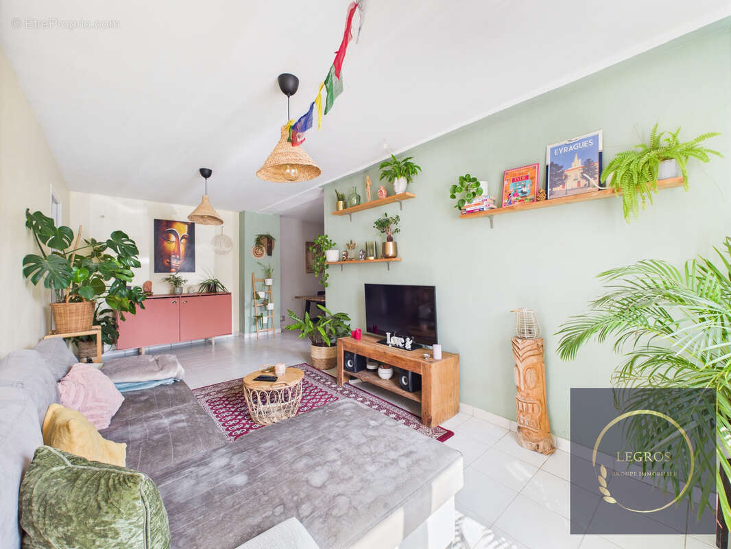 Appartement à EYRAGUES