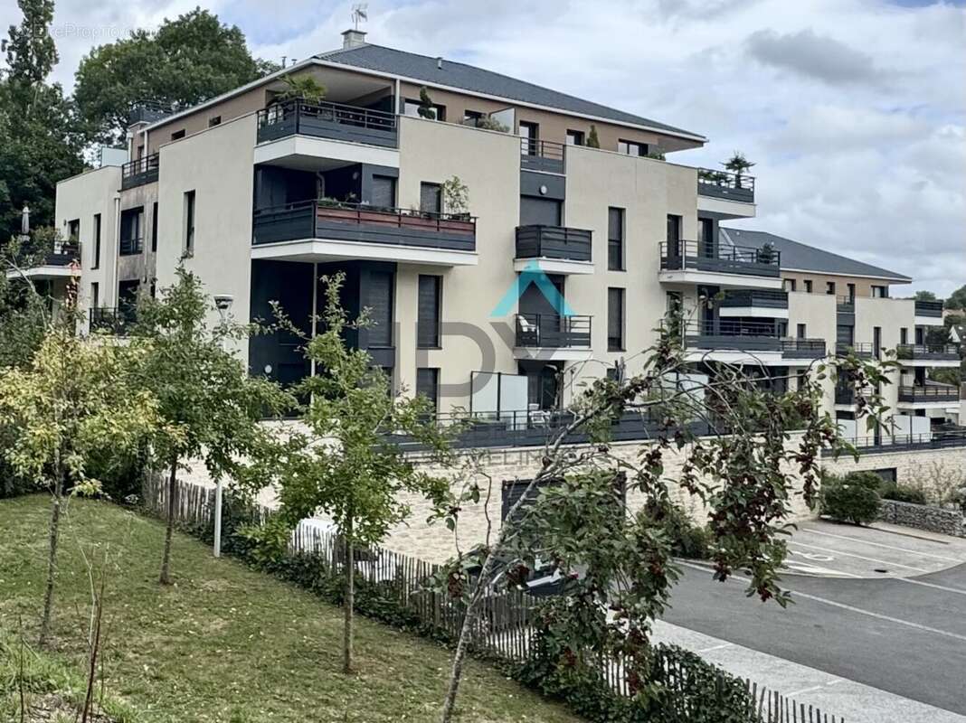 Appartement à L&#039;ETANG-LA-VILLE