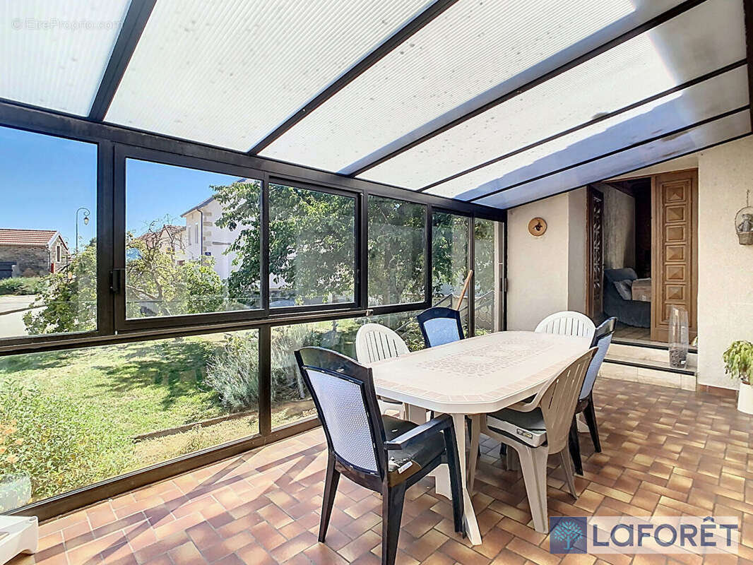 Maison à MANDRES-LA-COTE