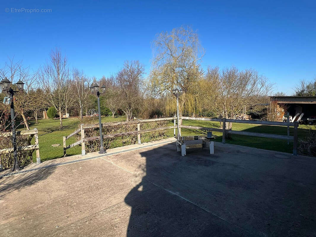 Maison à LA CHAPELLE-HUGON