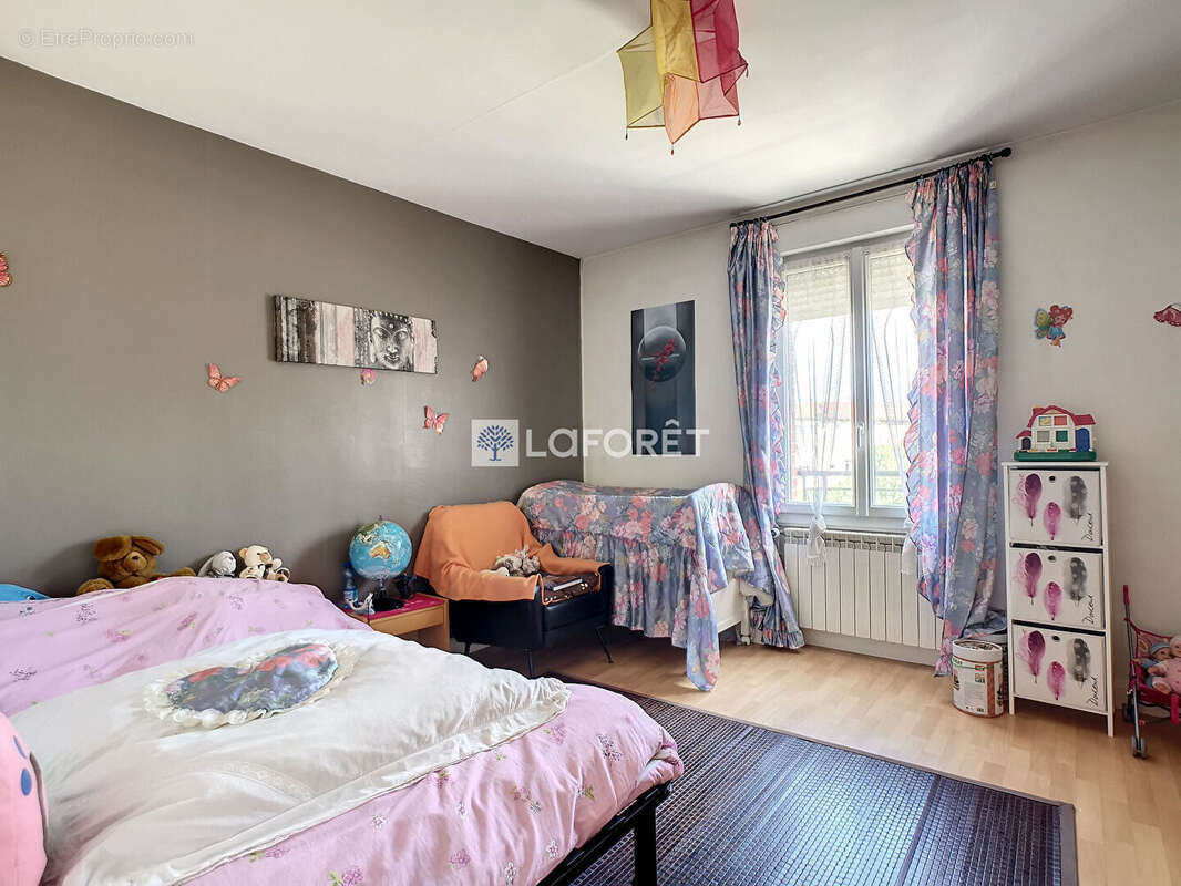 Maison à LE MALZIEU-VILLE