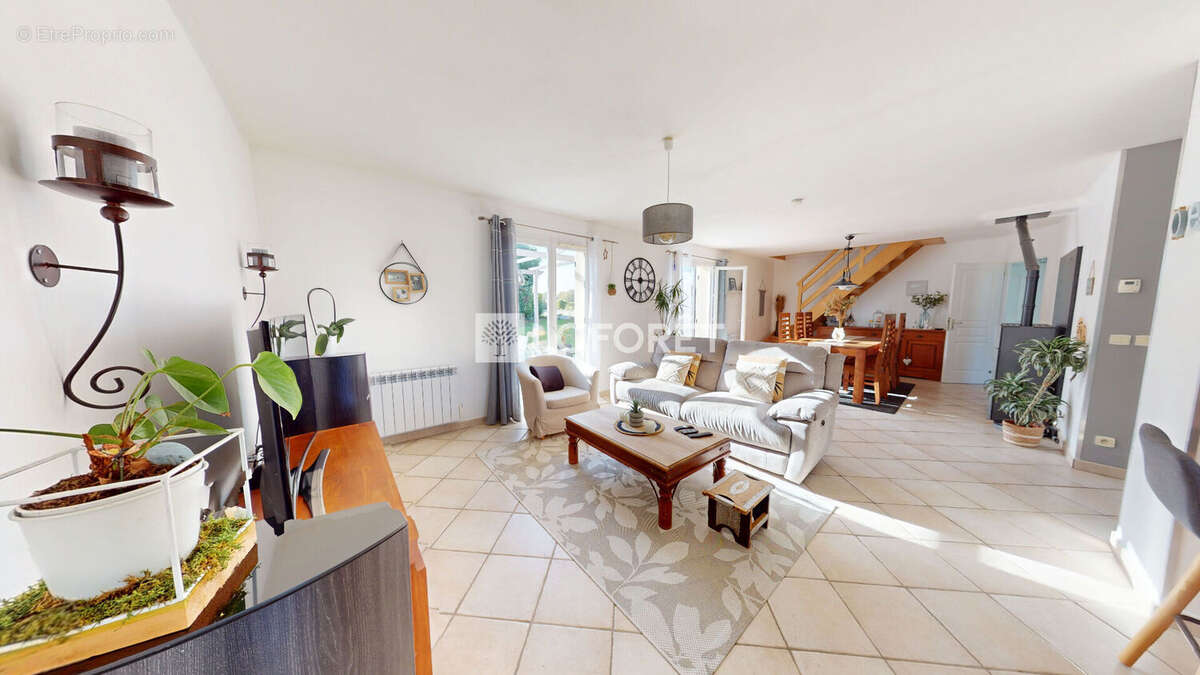 Maison à PIERREFIQUES