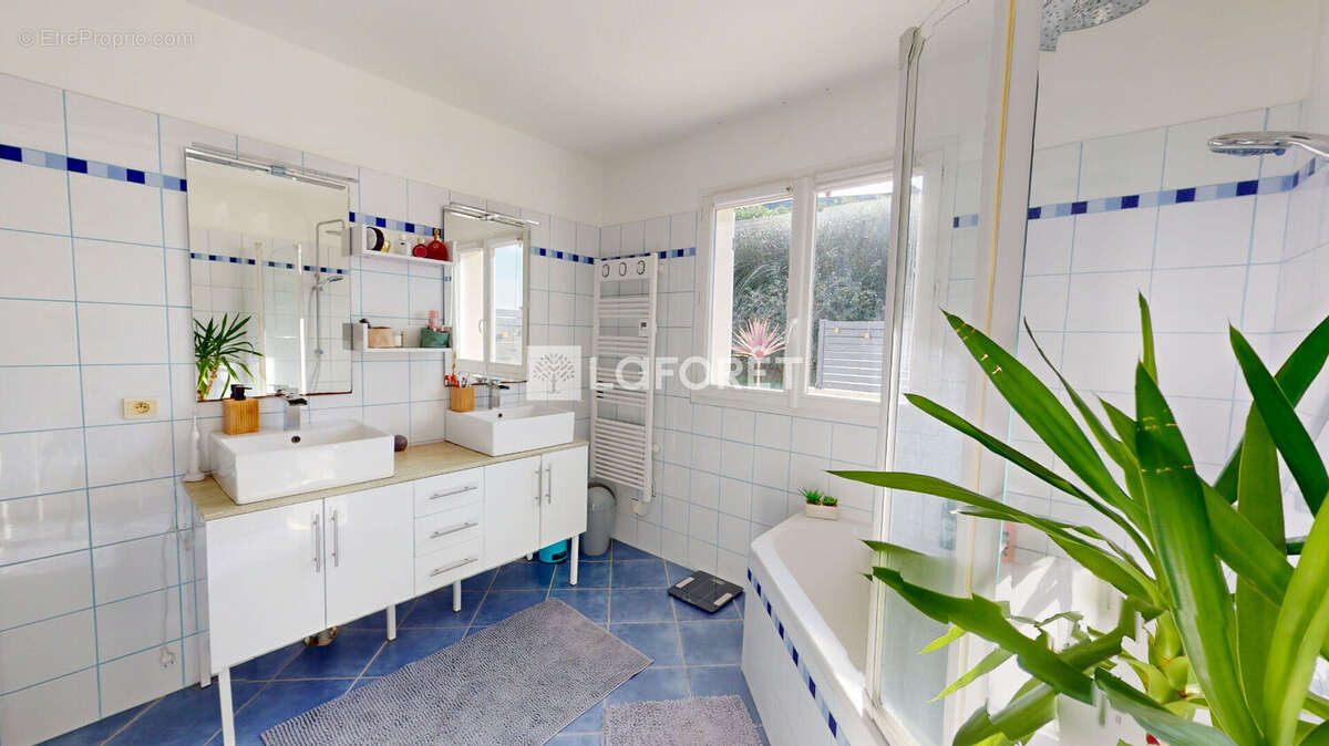 Maison à PIERREFIQUES