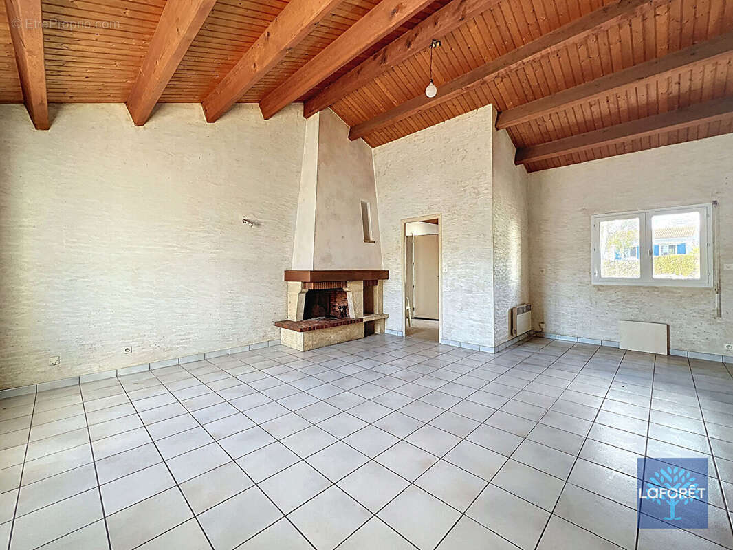 Maison à NOTRE-DAME-DE-RIEZ