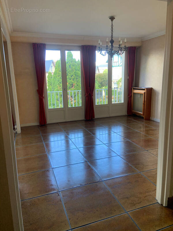 Appartement à COMPIEGNE