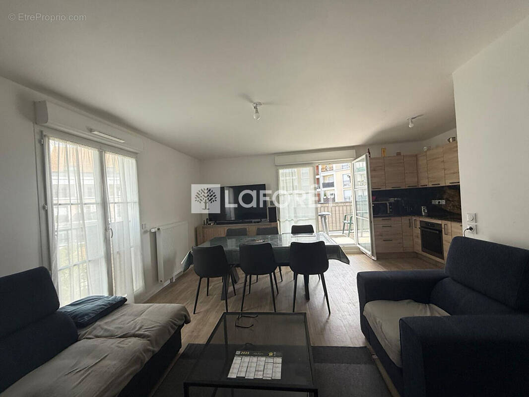 Appartement à LE BLANC-MESNIL